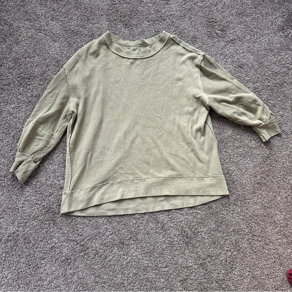 We The Free Womens Small Green Crewneck 3/4 Sleeve Sweater EUC